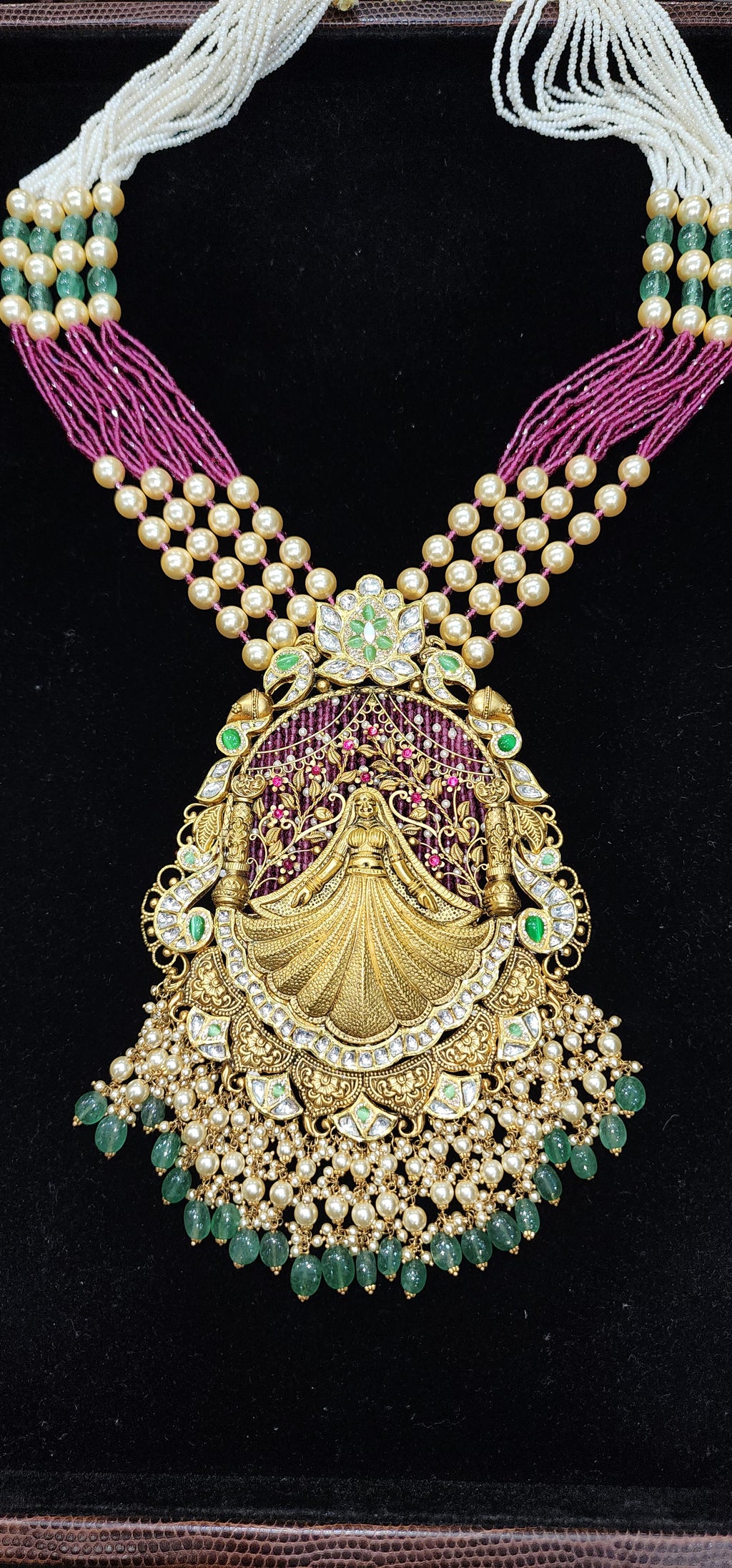 22kt Gold Temple Fairy Necklace Set