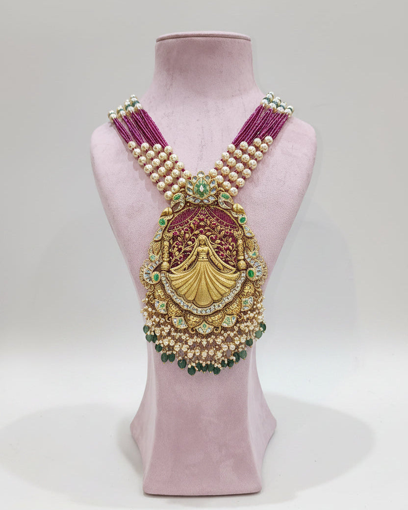 22kt Gold Temple Fairy Necklace Set