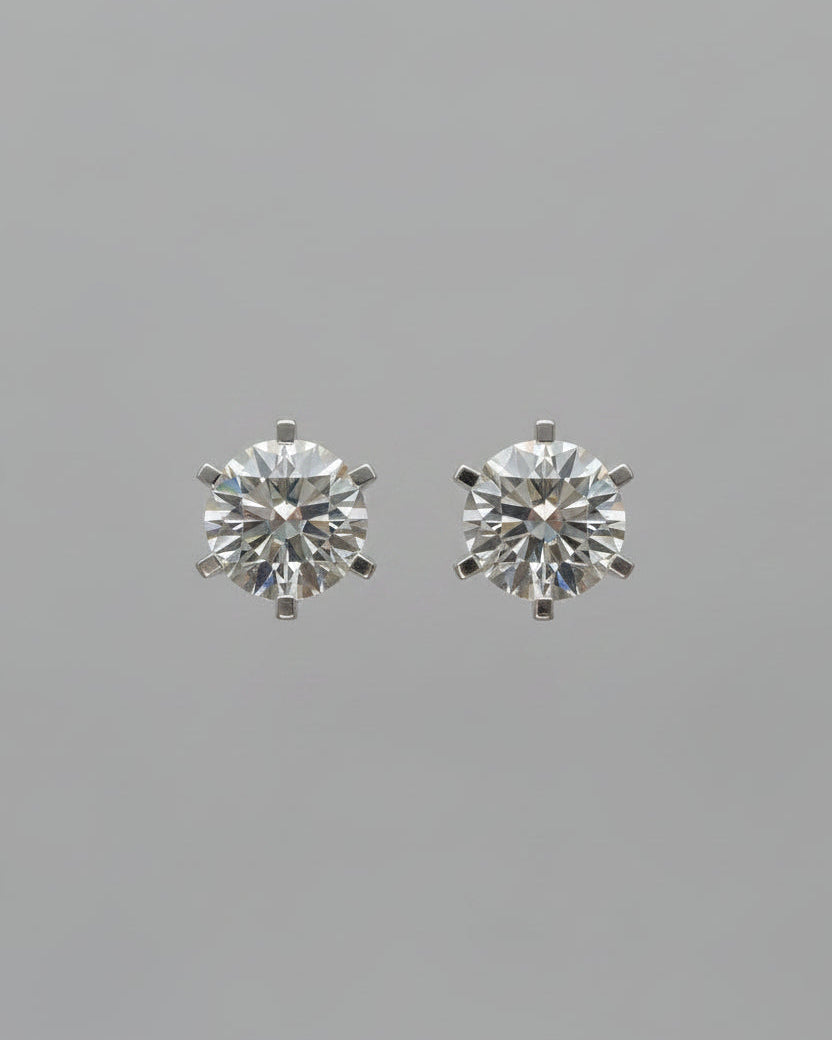 Solitaire Studs 4 Carat Each Unisex
