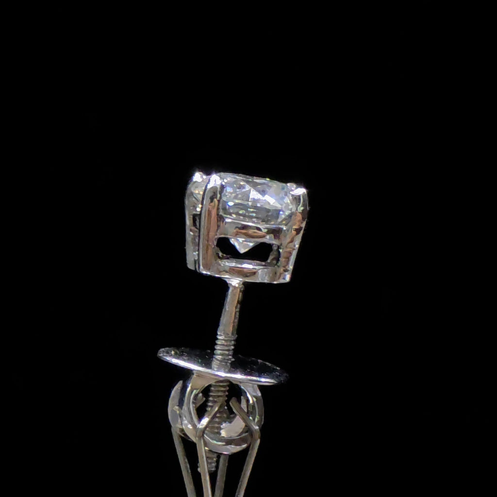 Designer Solitaire Diamond Stud - 1 Piece